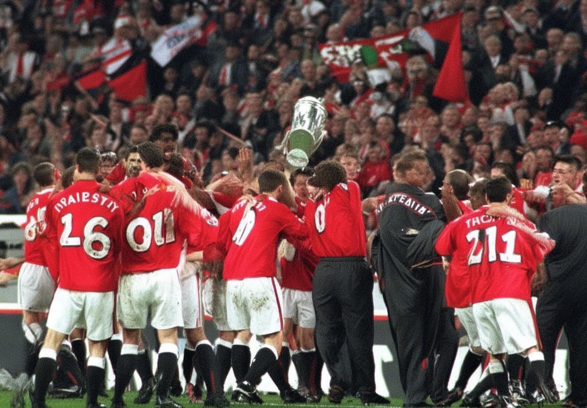 1999年曼联欧冠决赛逆转拜仁：三冠王传奇之夜(图1)