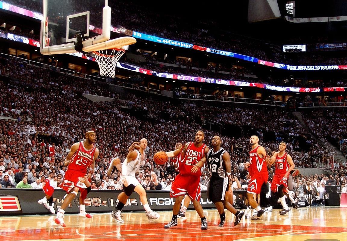 2004年NBA经典对决：火箭VS马刺姚麦邓肯帕克巅峰对决回顾(图1)